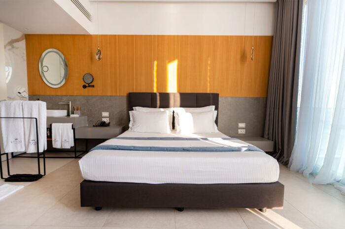 Sea-view room with pool access at Empire Beach Resort