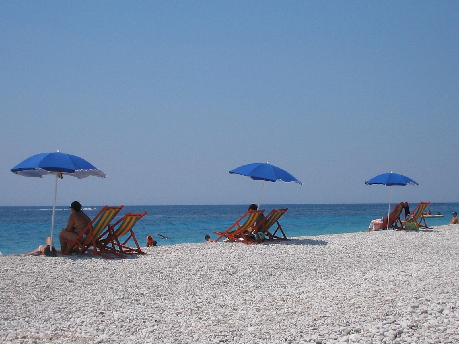 The Albanian Riviera, Caught in the Act