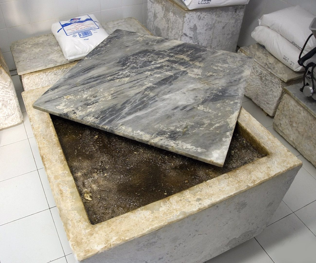 A marble basin used to cure lardo