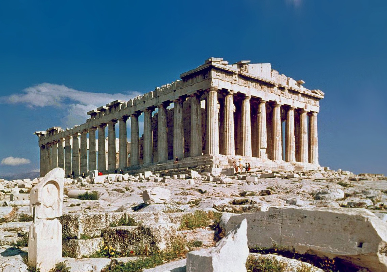 The Acropolis Reopens Its First Museum