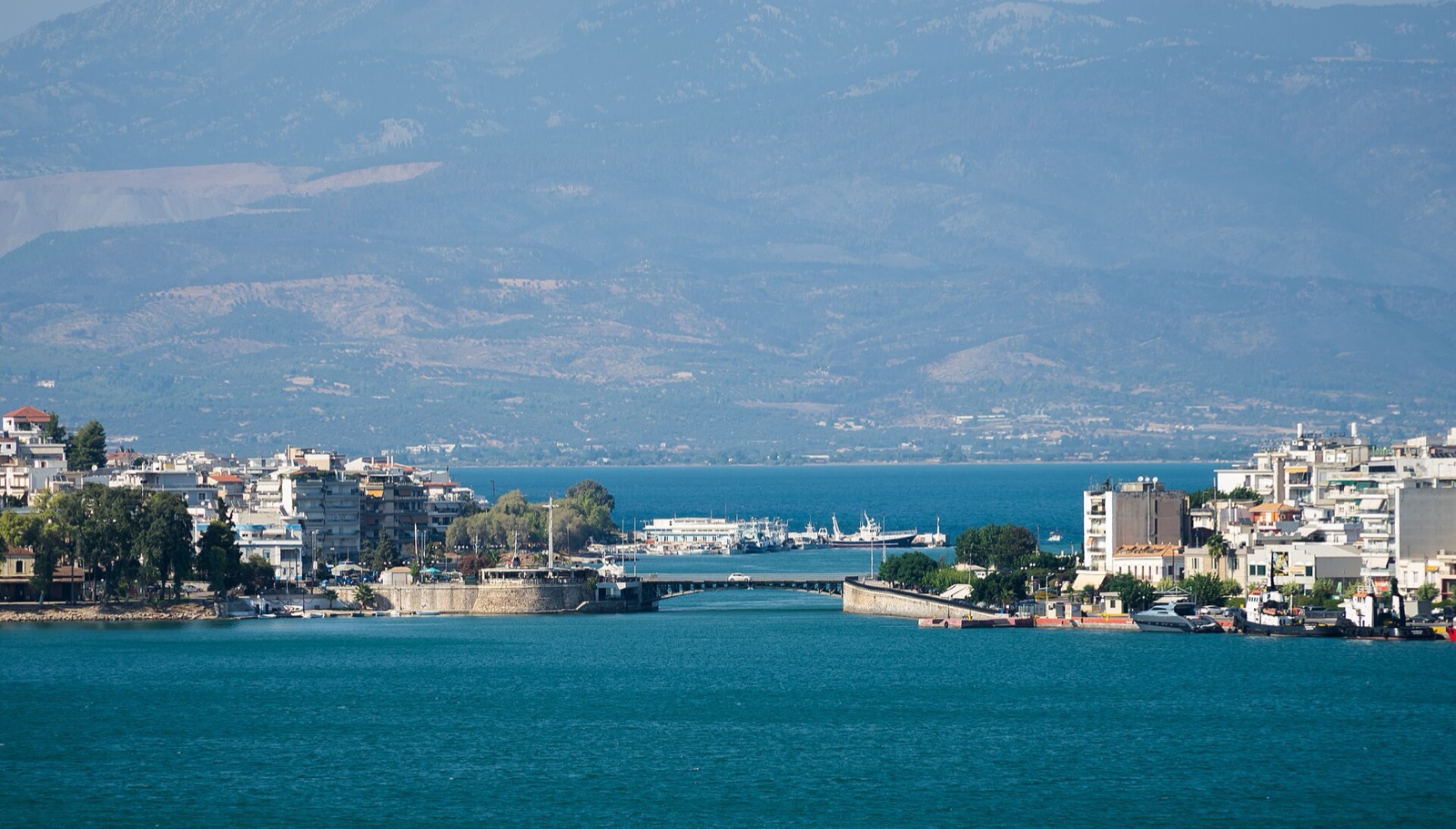 At Chalcis, a strip of water barely forty metres wide changes its mind up to fourteen time