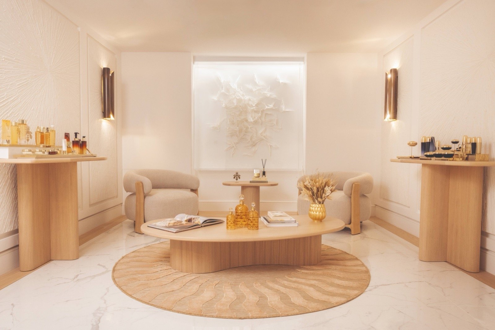 A lounge at Spa Metropole by Guerlain, in oak and marble