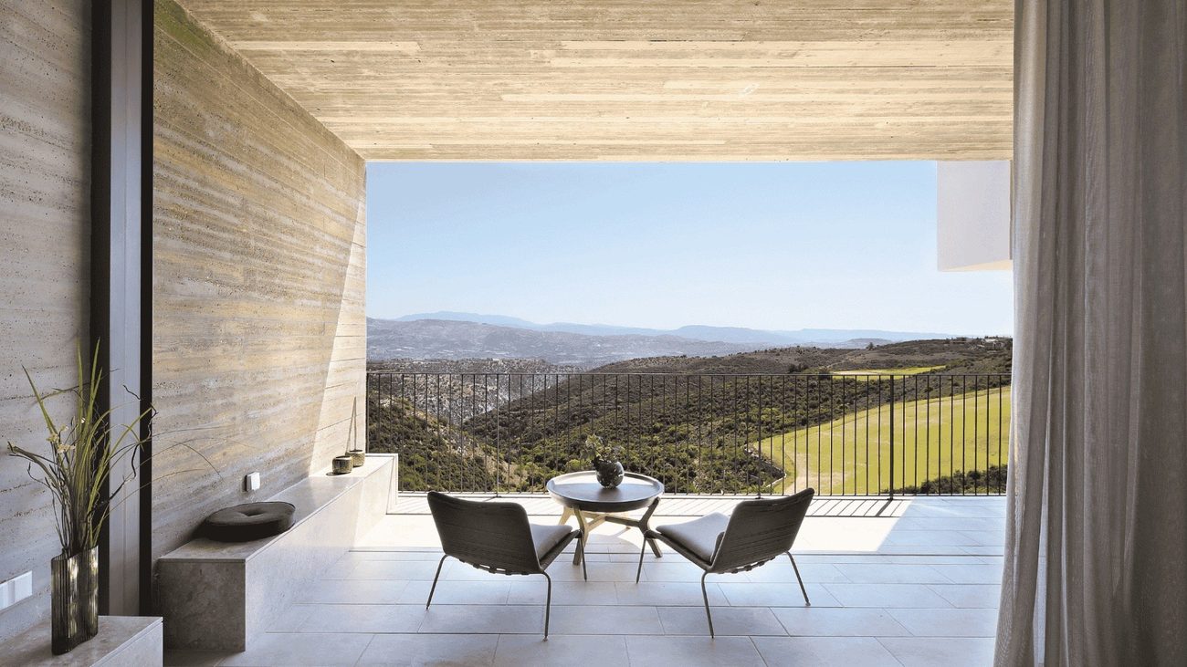 A suite terrace in travertine looking over the golf course and the ridges