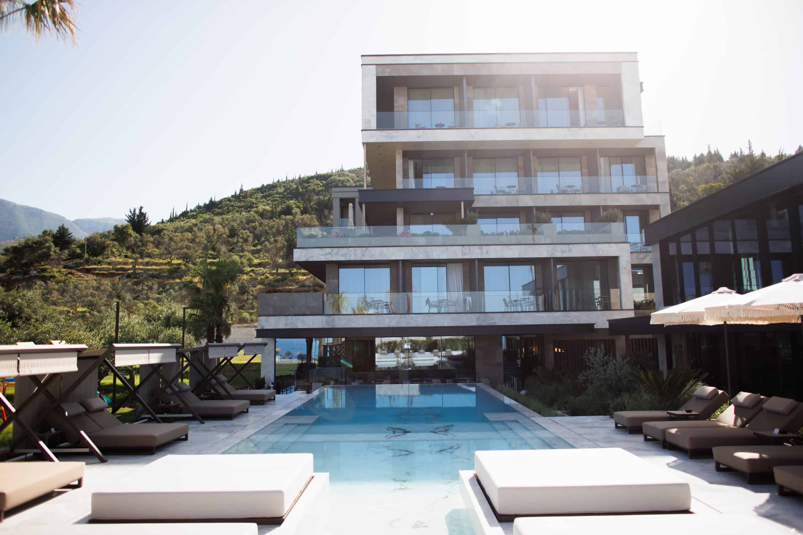 Prado Luxury Hotel, Himarë