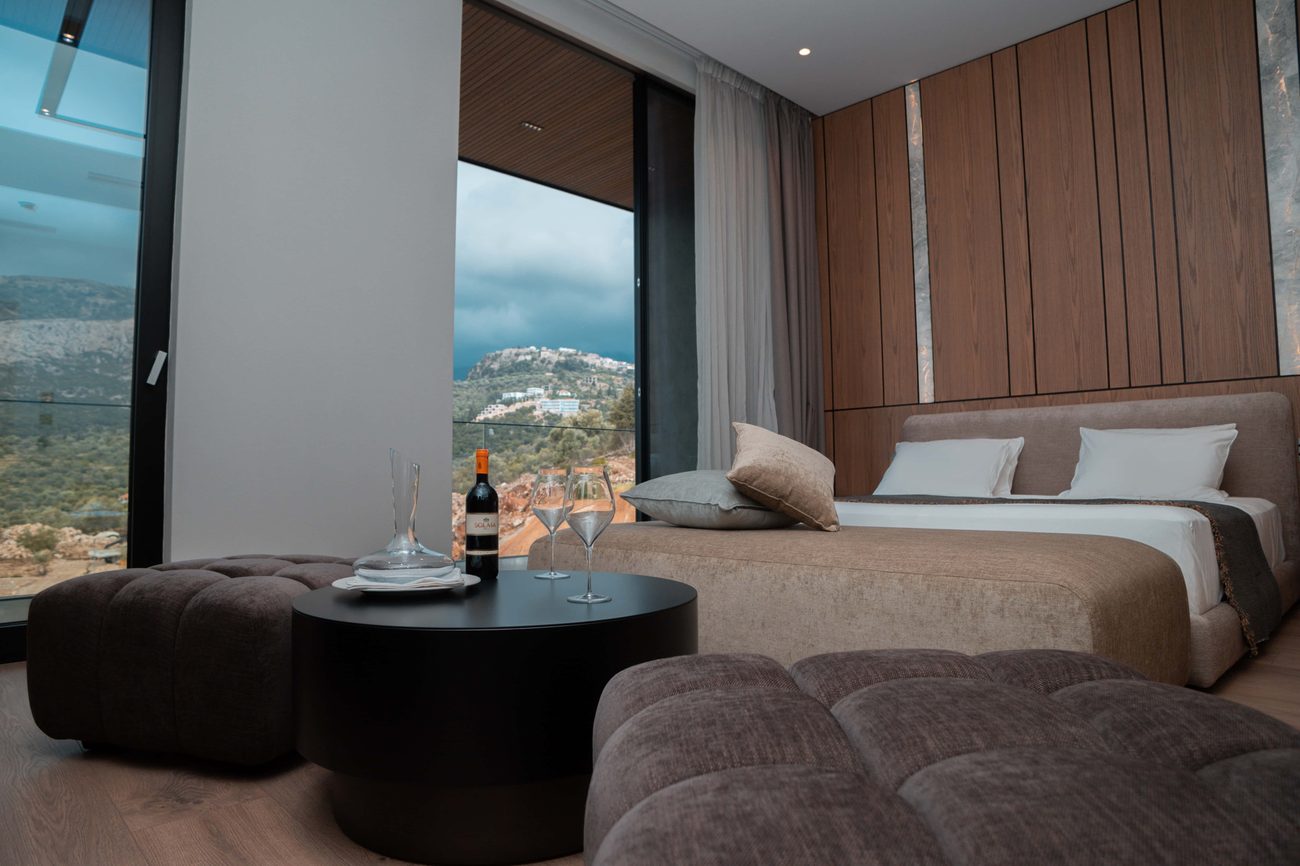 A suite with its own terrace and a view to the village on the hill