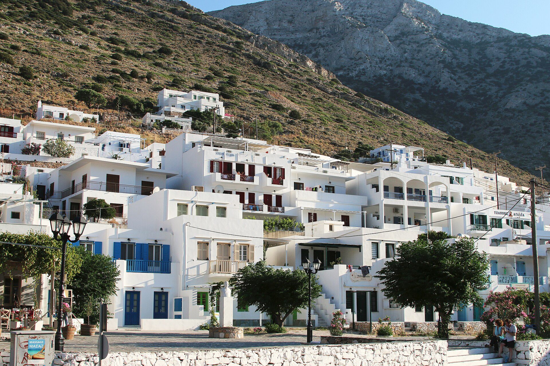 The bay and port of Kamares on Sifnos